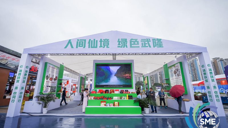 在平面设计软件的电脑配置中，硬件和软件的协同作用不容忽视。以下是一些建议：